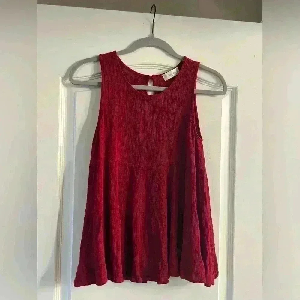 Altar’d State Adorable wine colored sleeveless top, flowy, Size Small